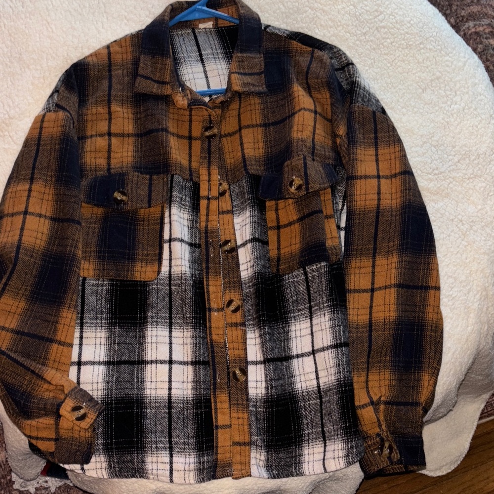 Woman’s Plaid Flannel Jacket